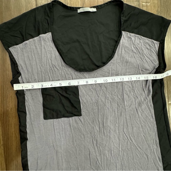 Smart Set Sleeveless Top - Picture 7 of 9